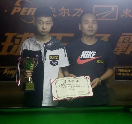 明了自己的 明了自己的