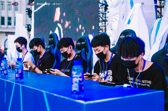 如何在场上 如何在场上