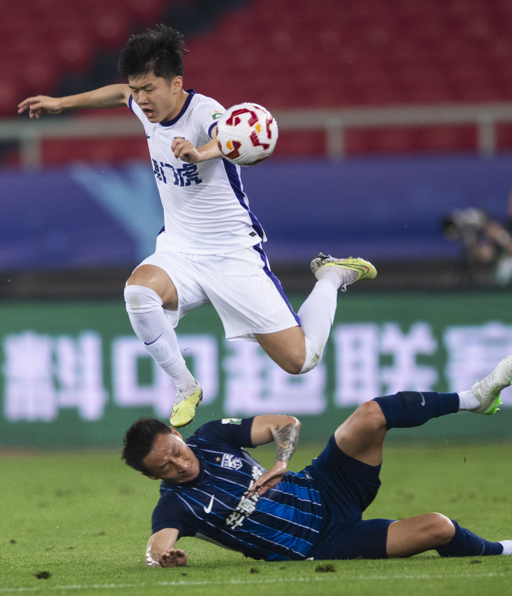 调整阵容而 调整阵容而