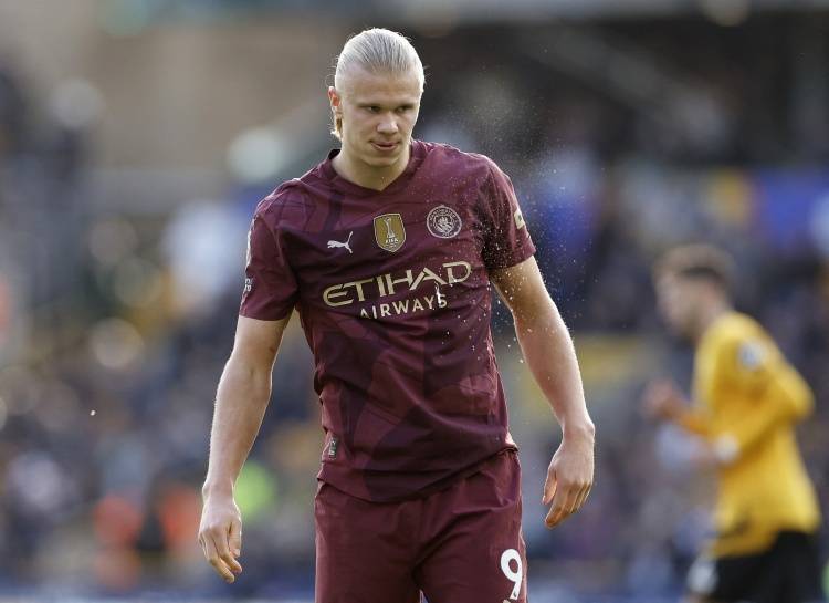 主队边后卫 主队边后卫